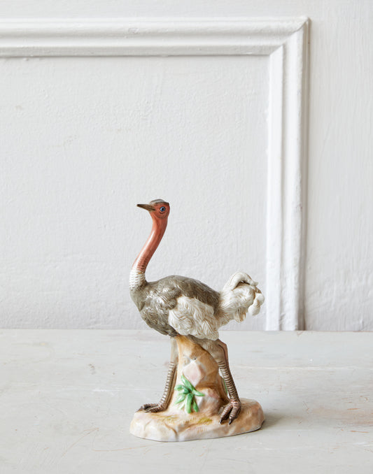 A Porcelain Figurine of an Ostrich by Strauß. Ernst Bohne Söhne circa 1878