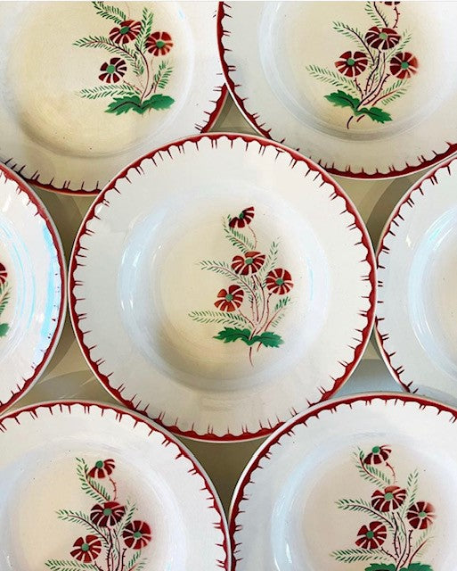 A Set of French Faience Bowls by Sarreguemines et Digoin in the Annie
