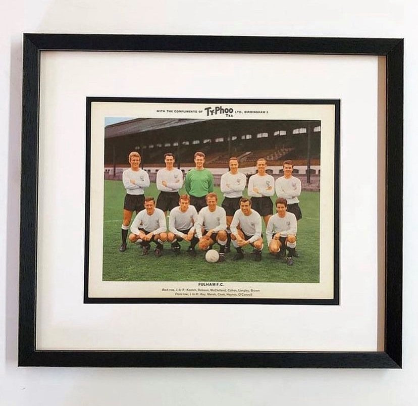A 1960s Typhoo Tea Photograph Club Card of Fulham Football Team