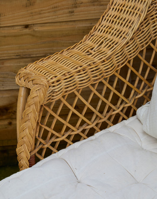 A Vintage Wicker Day Bed or Chaise Longue