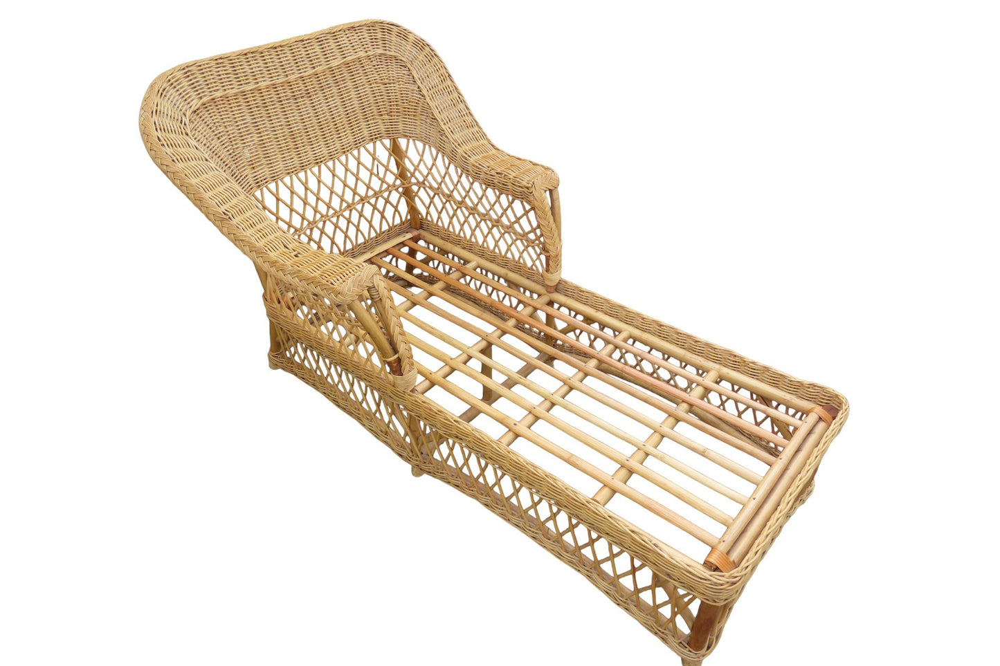A Vintage Wicker Day Bed or Chaise Longue