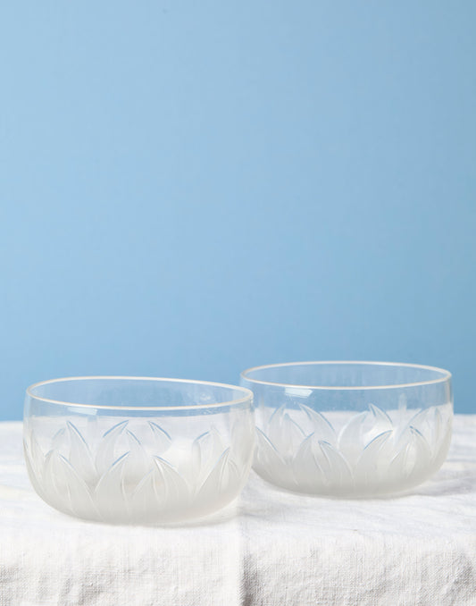 A Set of Six 19th Century Glass Bowls Engraved with Leaves by Richardson & Son