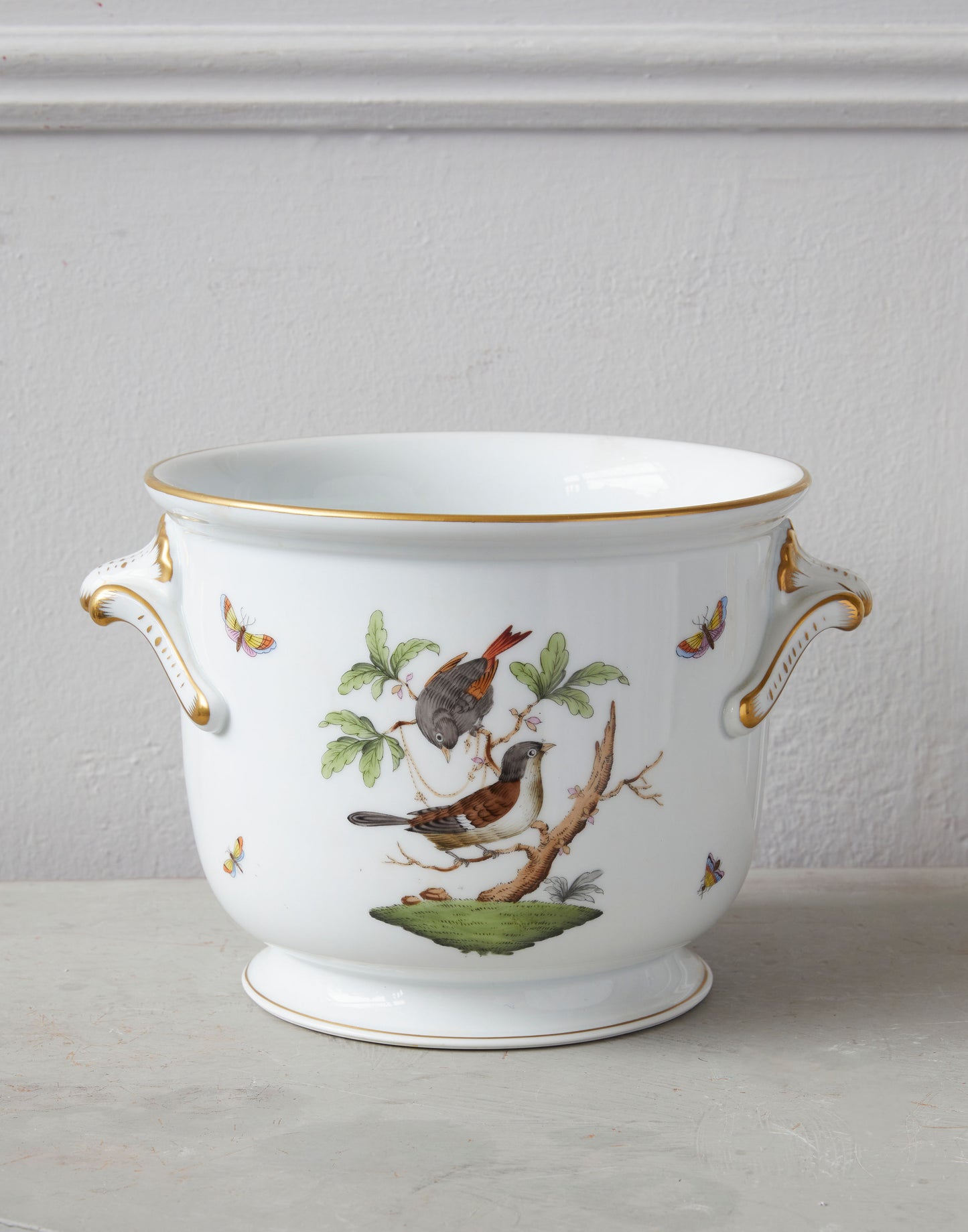 A Large 20th Century Herend Porcelain Rothschild Pattern Cachepot